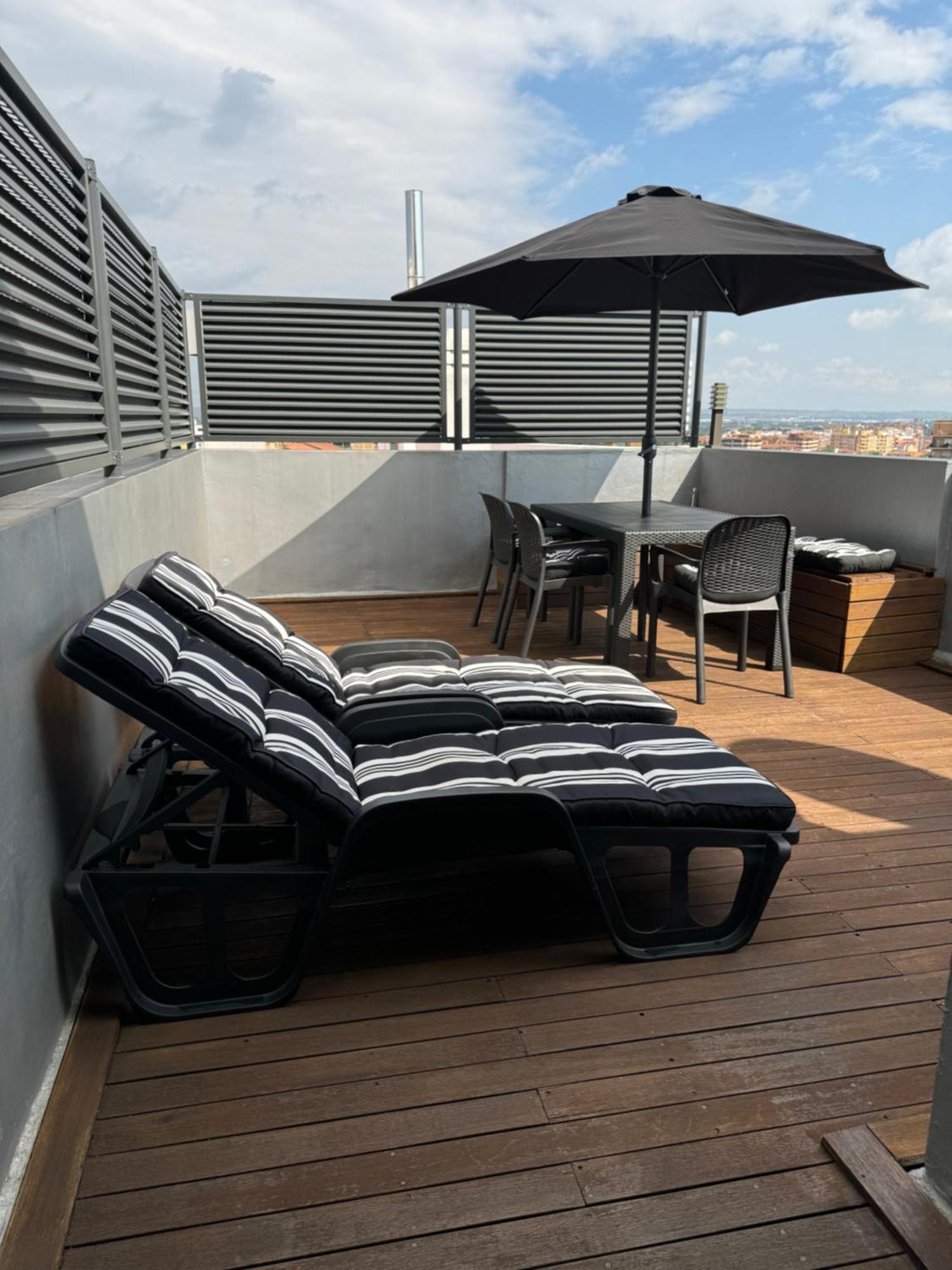 Atico Centro Sol Y Vistas Appartement Zaragoza Buitenkant foto